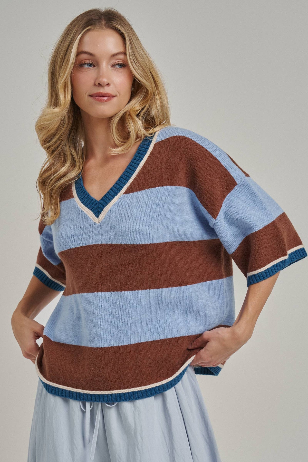 Stripe Loose Fit V-neck Sweater: Blue/Brown