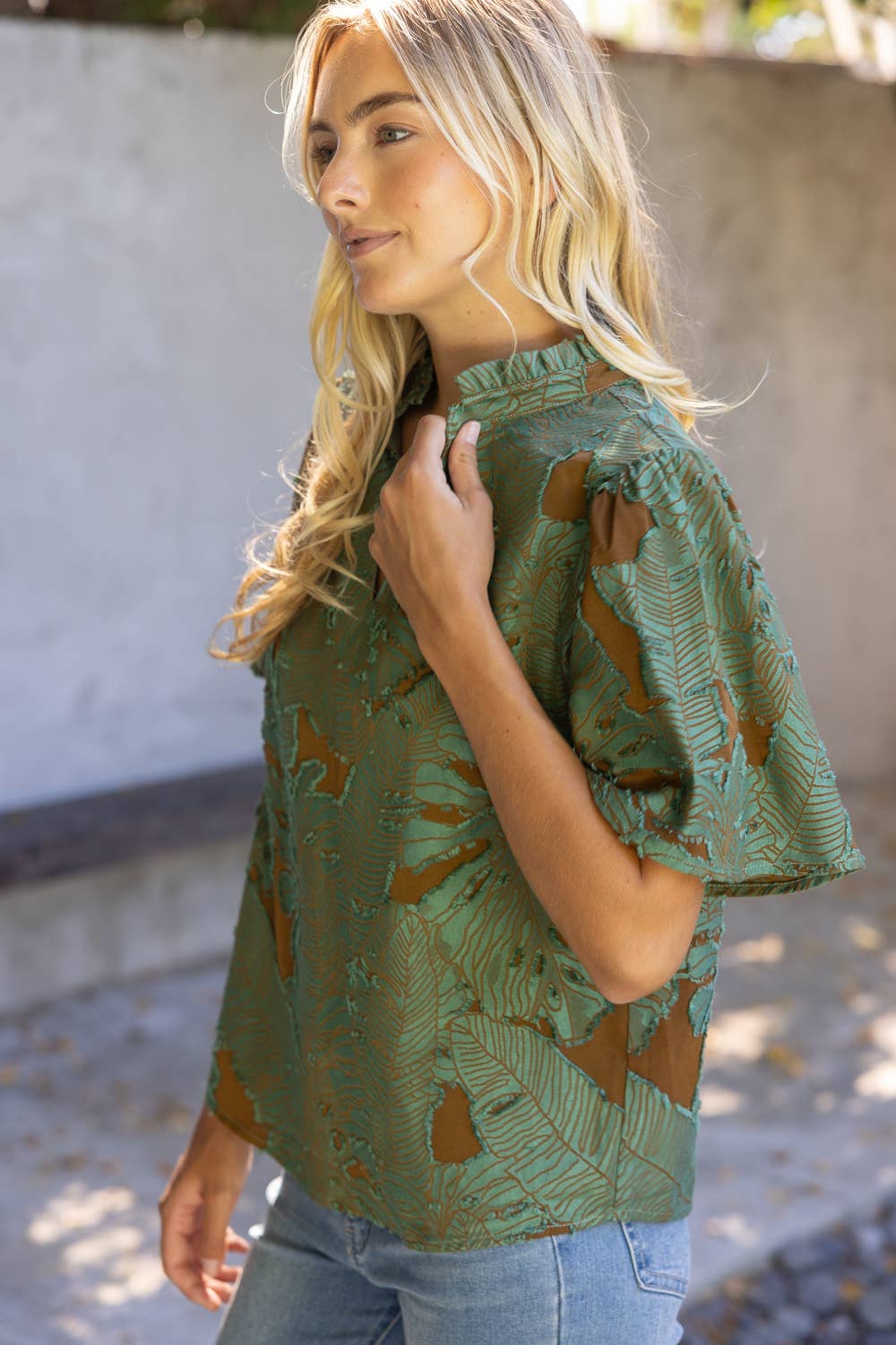 37219 Ruffled V-Neck Floral Burnout Top
