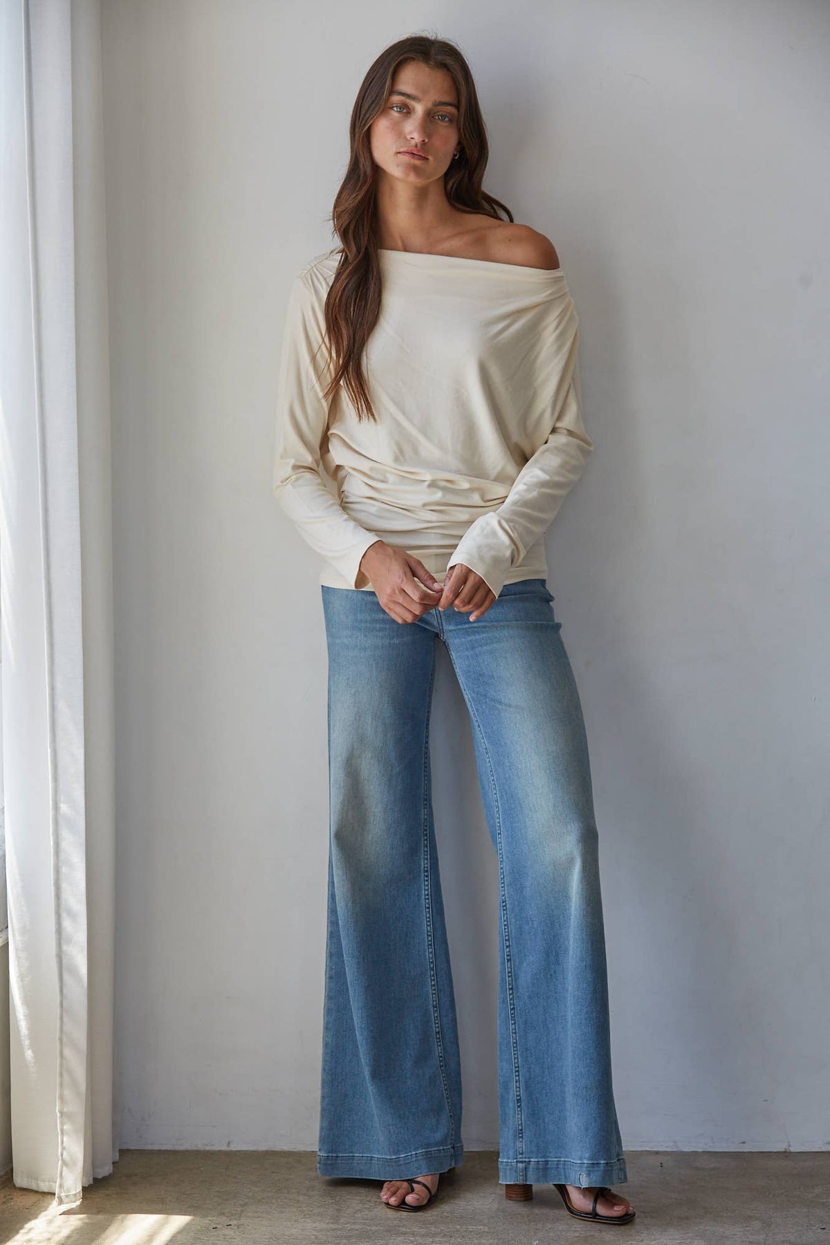 L9894 | Woven Rayon Spandex Asymmetric Long Sleeve: Wine