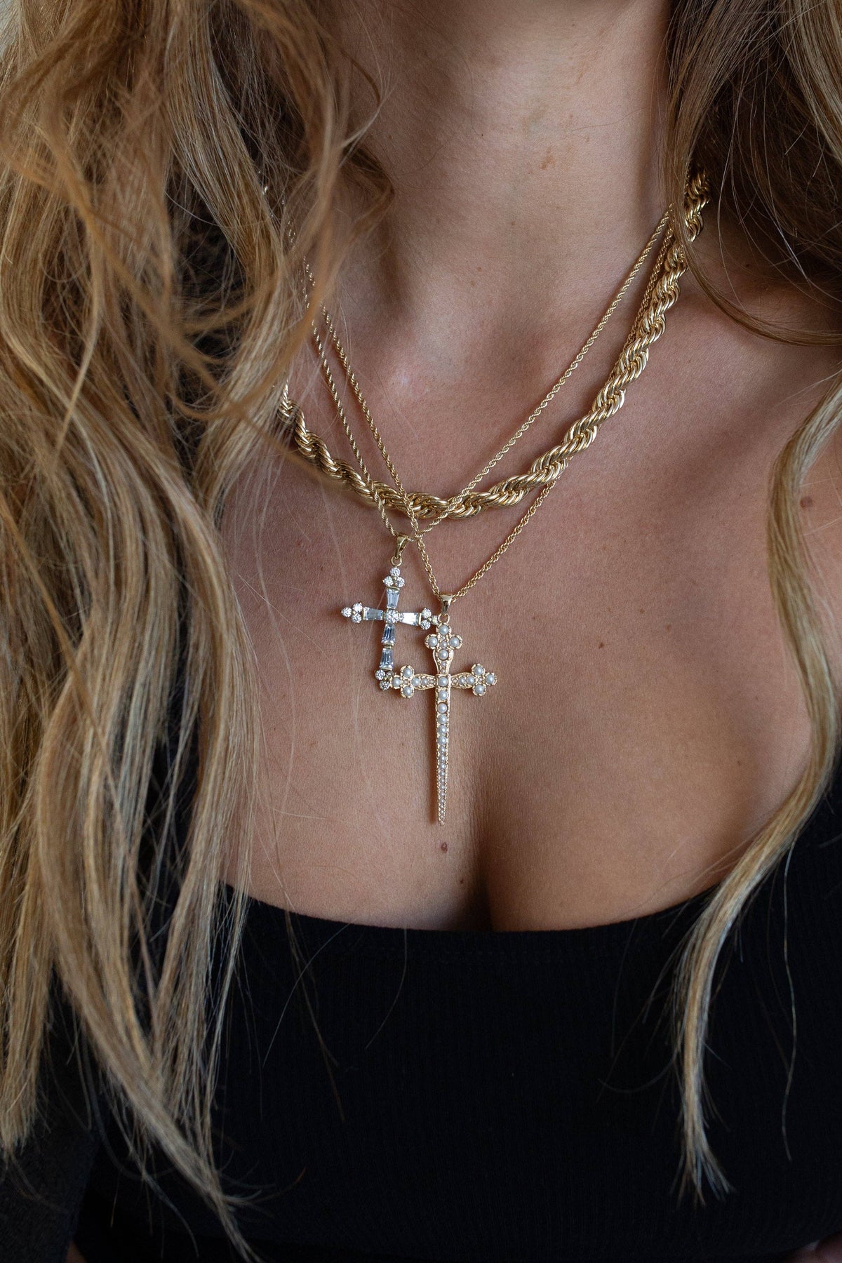 Queen's Cross Necklace- Gold